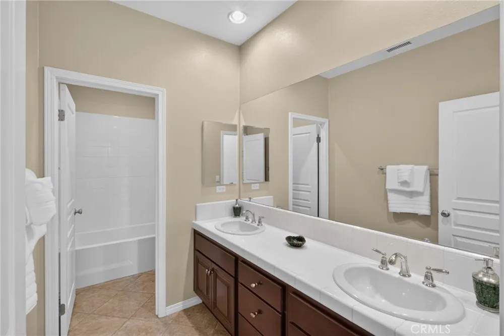 29034 Shorecliff Circle Menifee, CA 92585
