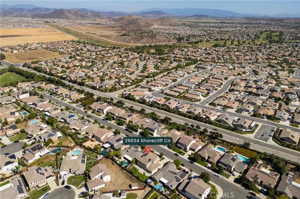 29034 Shorecliff Circle Menifee, CA 92585