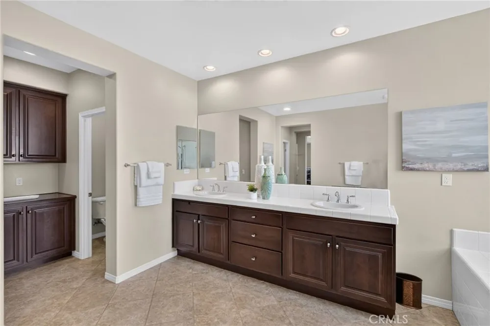29034 Shorecliff Circle Menifee, CA 92585