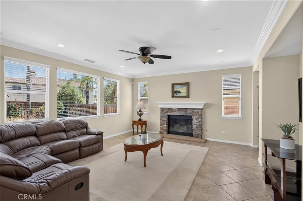 29034 Shorecliff Circle Menifee, CA 92585