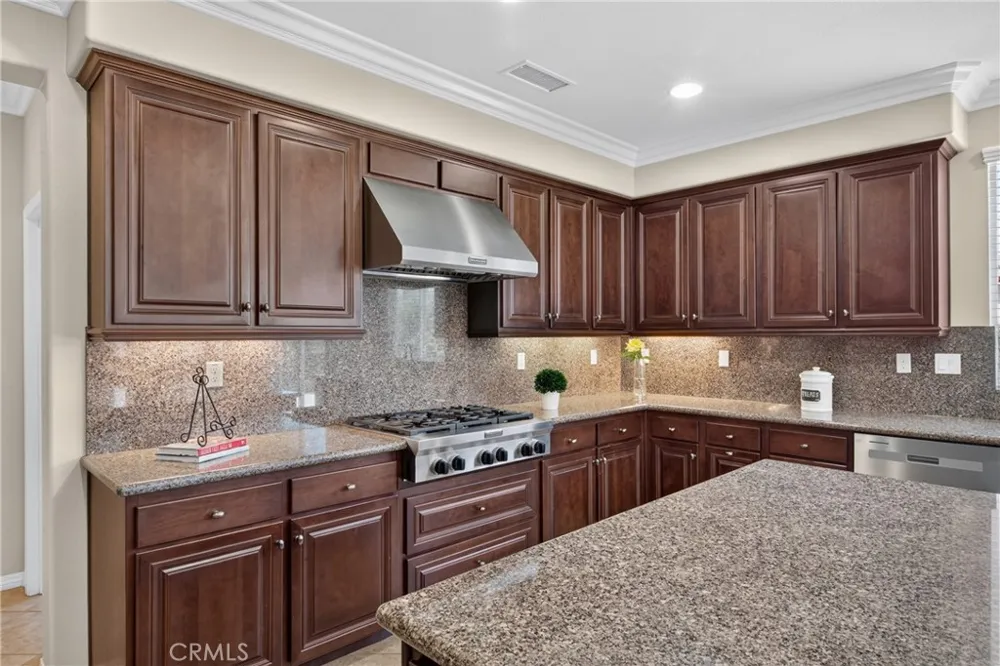 29034 Shorecliff Circle Menifee, CA 92585