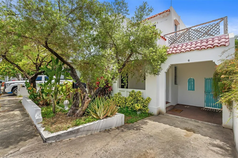 6 GERTRUDIS San Juan, PR 00911