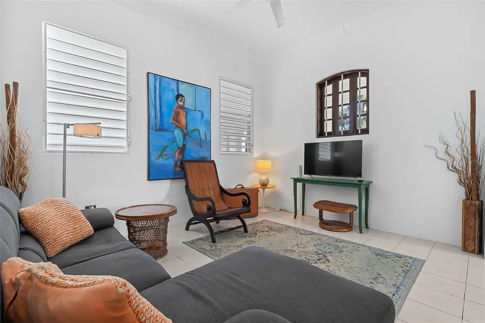 6 GERTRUDIS San Juan, PR 00911