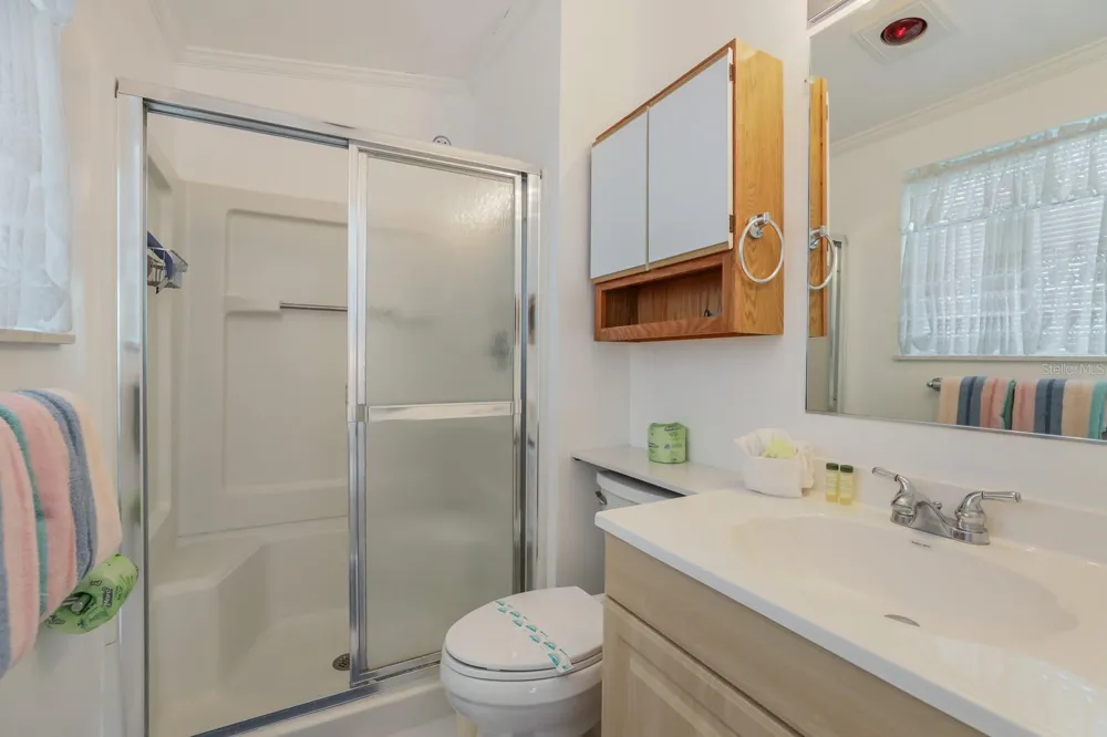 2804 AVENUE C Holmes Beach, FL 34217