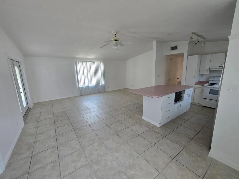 2804 AVENUE C Holmes Beach, FL 34217