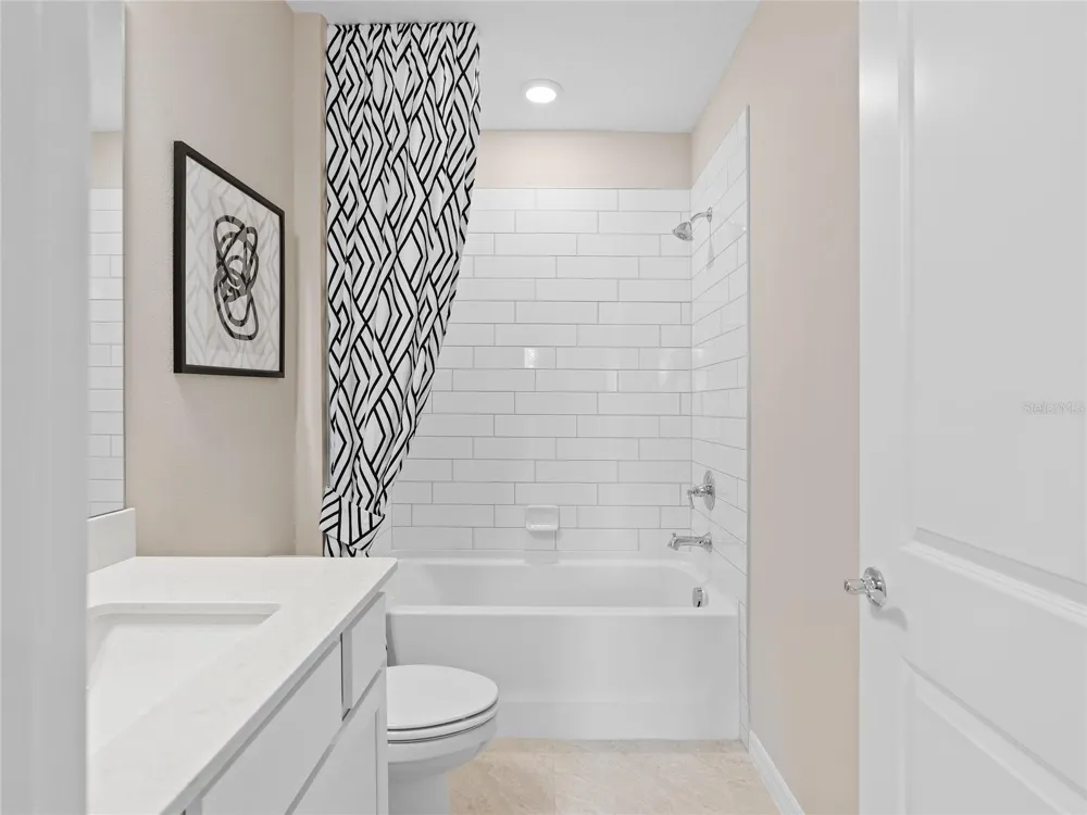 10770 LEAFY LAUREL STREET Orlando, FL 32829