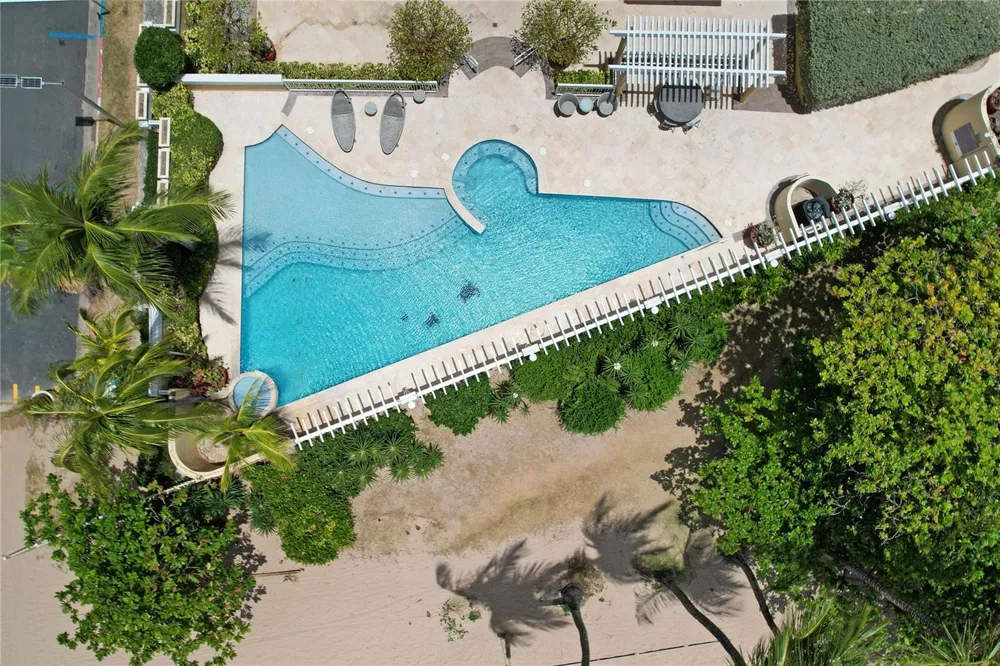 Carrion Court #6 CARRION COURT PLAYA STREET #103 San Juan, PR 00911