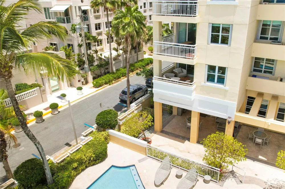 Carrion Court #6 CARRION COURT PLAYA STREET #103 San Juan, PR 00911