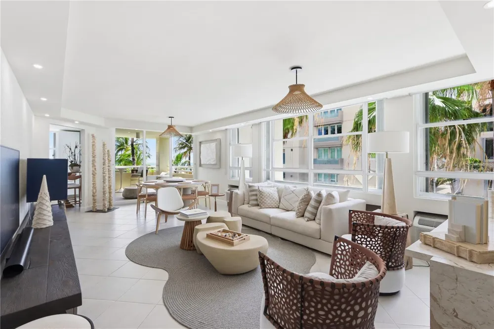 Carrion Court #6 CARRION COURT PLAYA STREET #103 San Juan, PR 00911