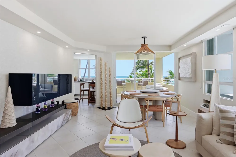 Carrion Court #6 CARRION COURT PLAYA STREET #103 San Juan, PR 00911