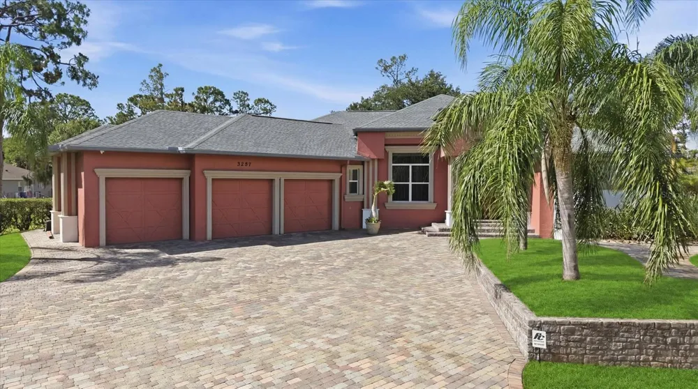 3257 WENONA DRIVE North Port, FL 34288