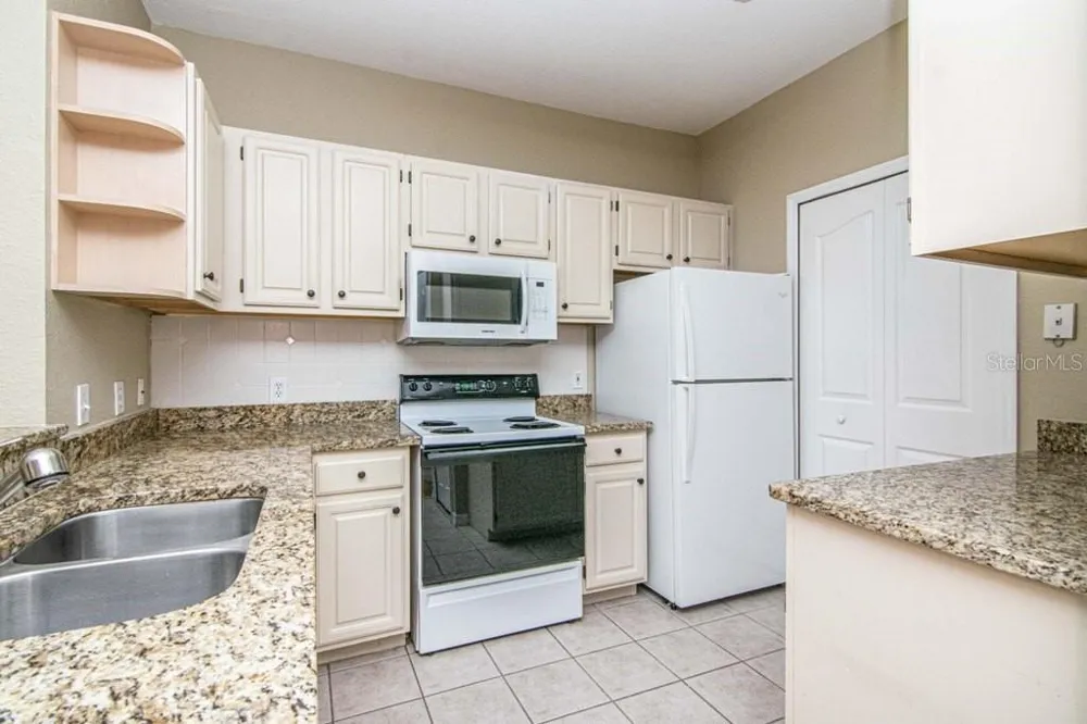 5713 LEGACY CRESCENT PLACE #101 Riverview, FL 33578