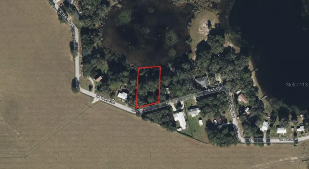 69 SE Ocklawaha, FL 32179