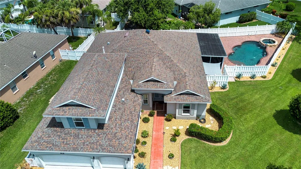 515 PLANTERS MANOR WAY Bradenton, FL 34212