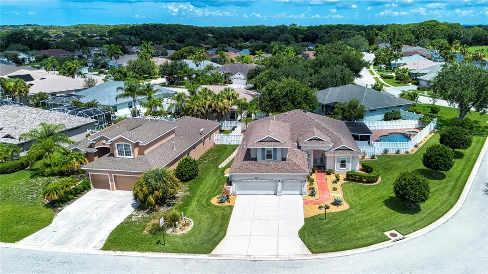 515 PLANTERS MANOR WAY Bradenton, FL 34212