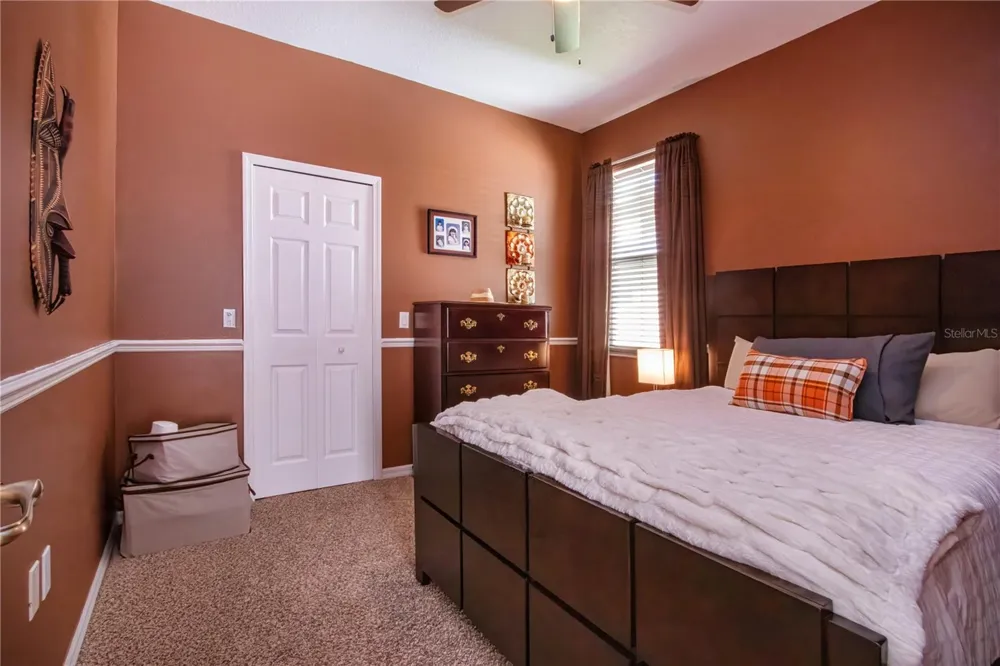 515 PLANTERS MANOR WAY Bradenton, FL 34212