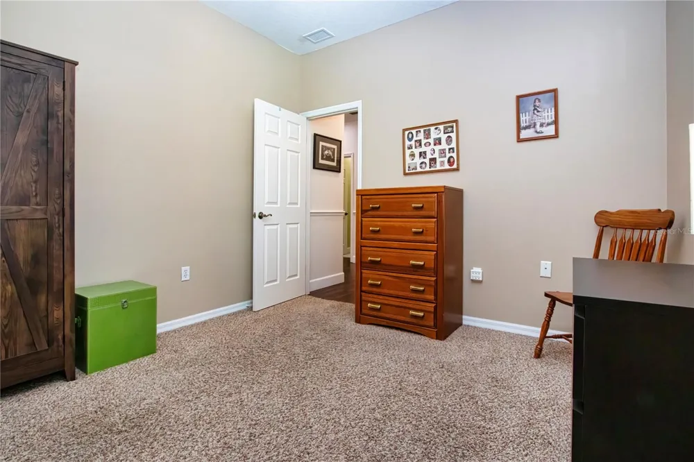 515 PLANTERS MANOR WAY Bradenton, FL 34212