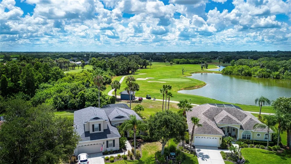 515 PLANTERS MANOR WAY Bradenton, FL 34212
