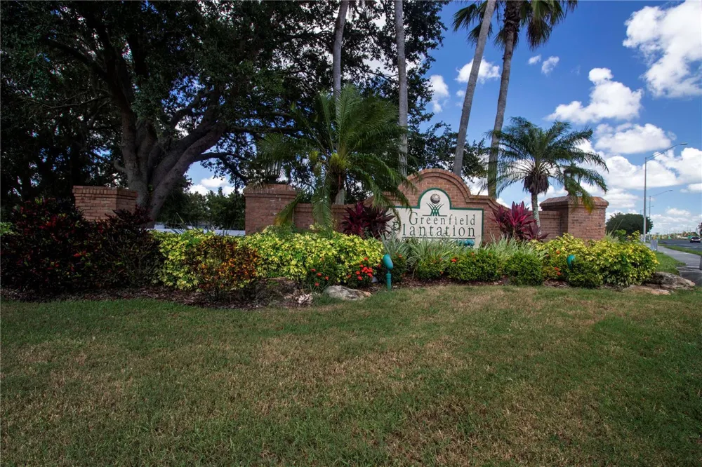 515 PLANTERS MANOR WAY Bradenton, FL 34212