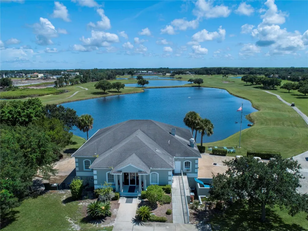 515 PLANTERS MANOR WAY Bradenton, FL 34212