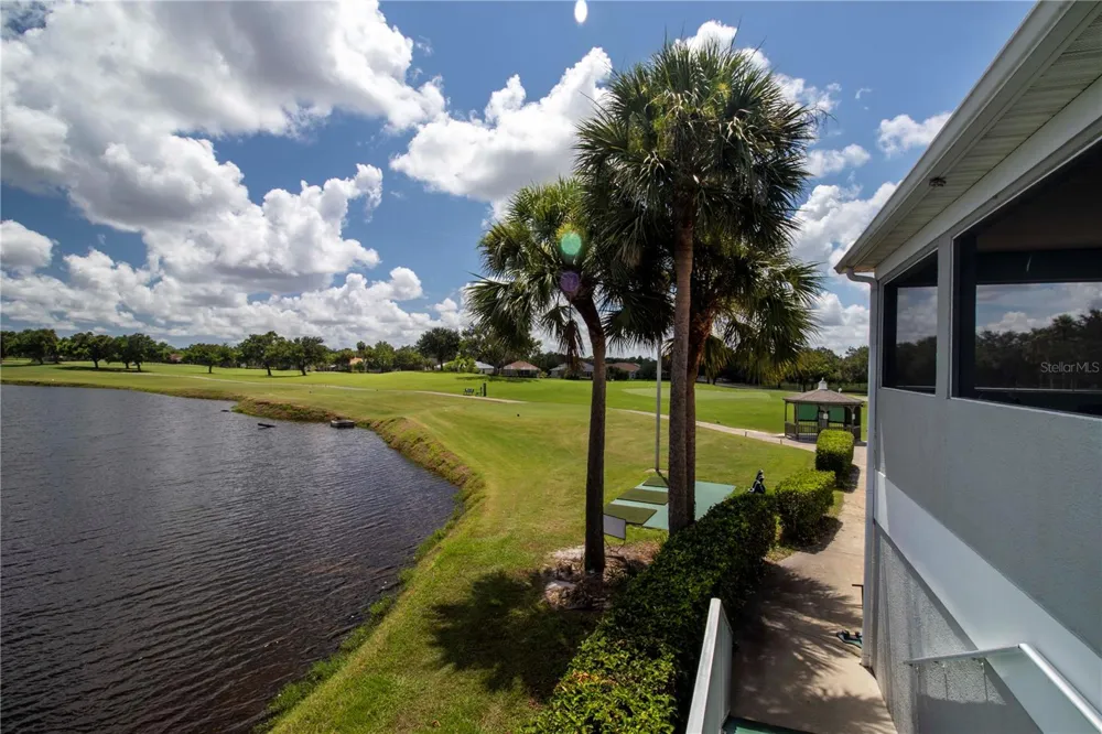 515 PLANTERS MANOR WAY Bradenton, FL 34212