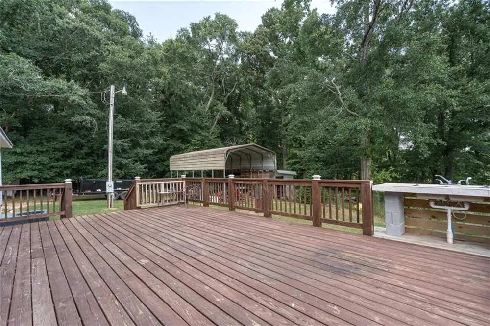46 Whitsel Hollow Comer, GA 30629