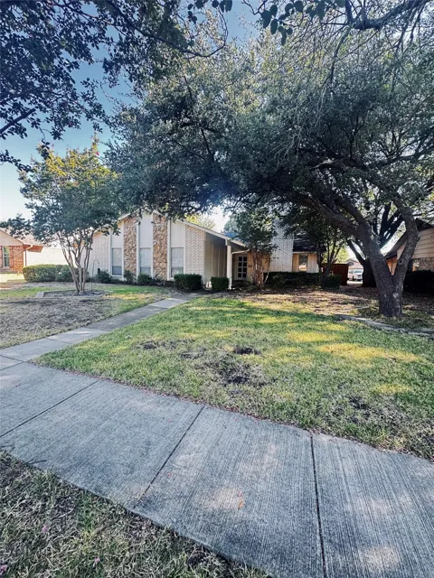 3513 Claymore Drive