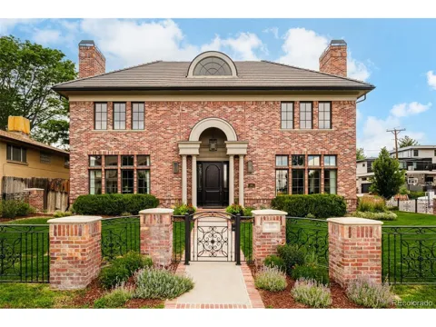 101 S Grape Street