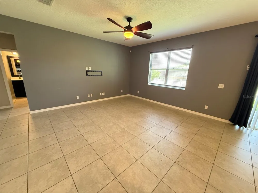2228 NAPONE LANE Minneola, FL 34715
