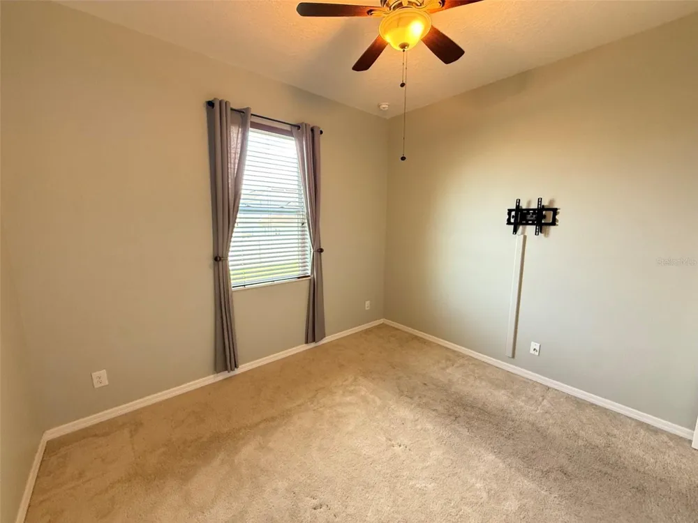 2228 NAPONE LANE Minneola, FL 34715