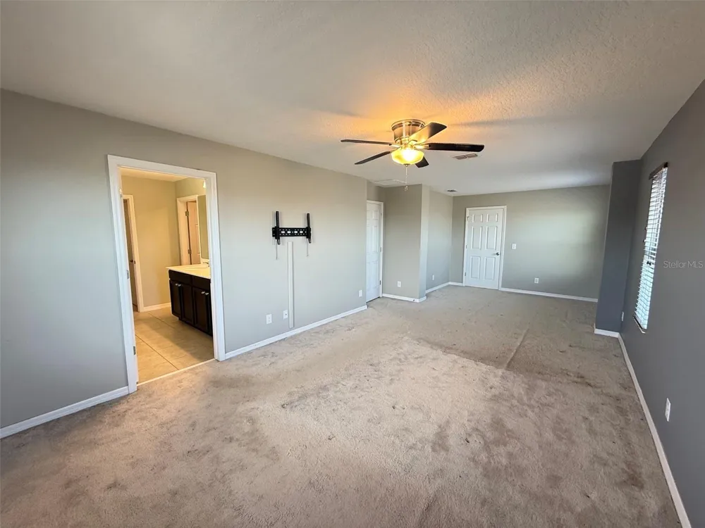 2228 NAPONE LANE Minneola, FL 34715