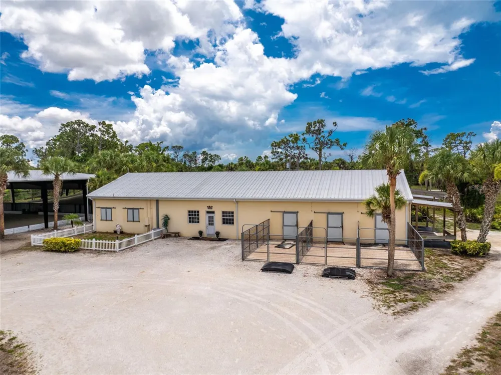 668 PALOMINO TRAIL Englewood, FL 34223