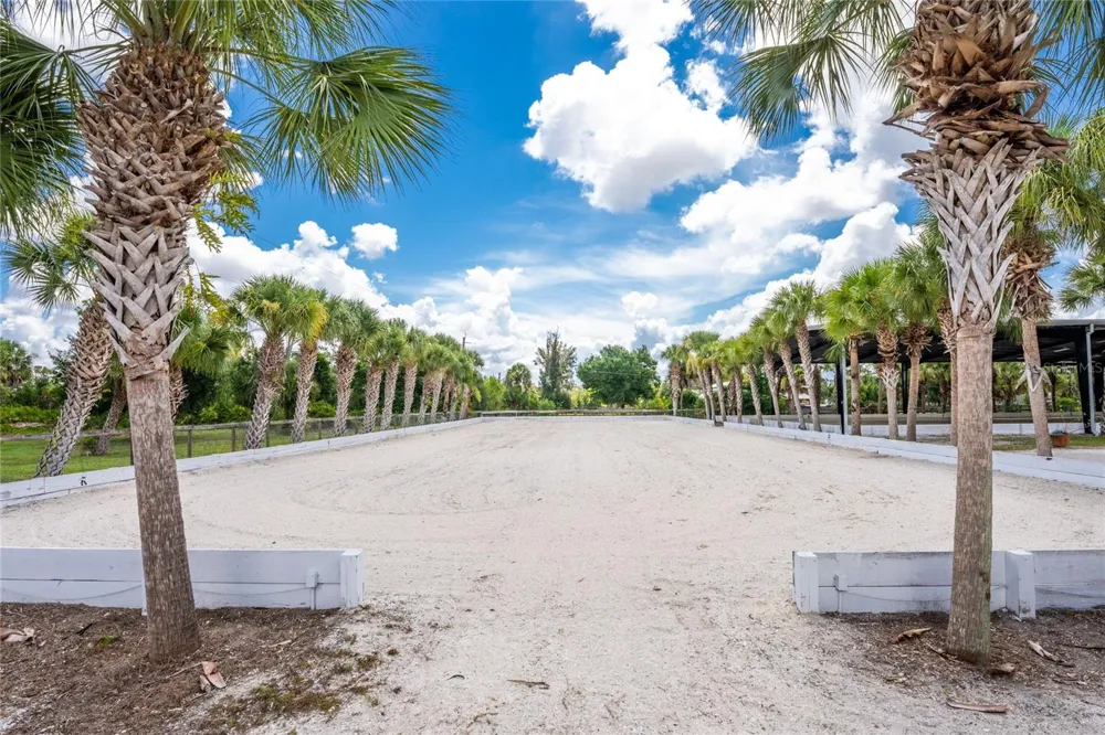668 PALOMINO TRAIL Englewood, FL 34223