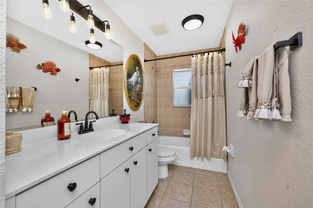668 PALOMINO TRAIL Englewood, FL 34223