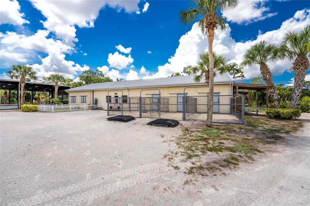 668 PALOMINO TRAIL Englewood, FL 34223