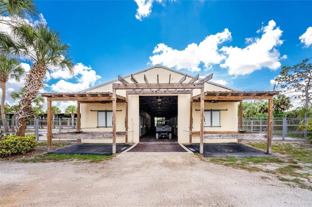 668 PALOMINO TRAIL Englewood, FL 34223