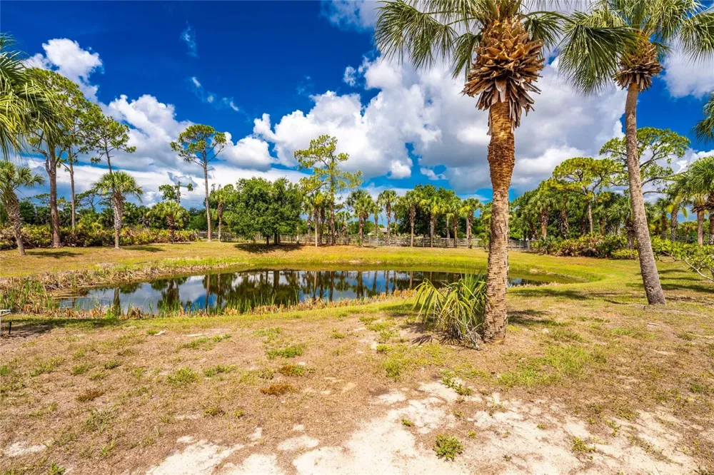 668 PALOMINO TRAIL Englewood, FL 34223