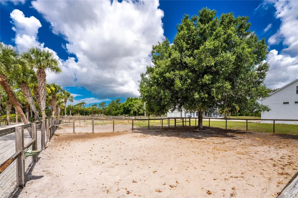 668 PALOMINO TRAIL Englewood, FL 34223