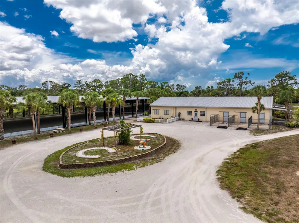 668 PALOMINO TRAIL Englewood, FL 34223