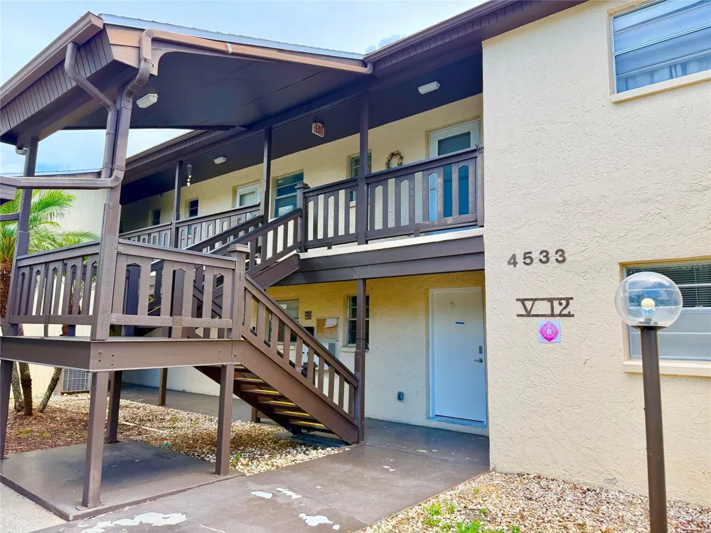 4533 MARINE PARKWAY #204 New Port Richey, FL 34652