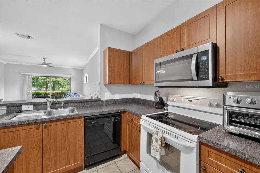 2217 TUSCANY TRACE #7 Palm Harbor, FL 34683