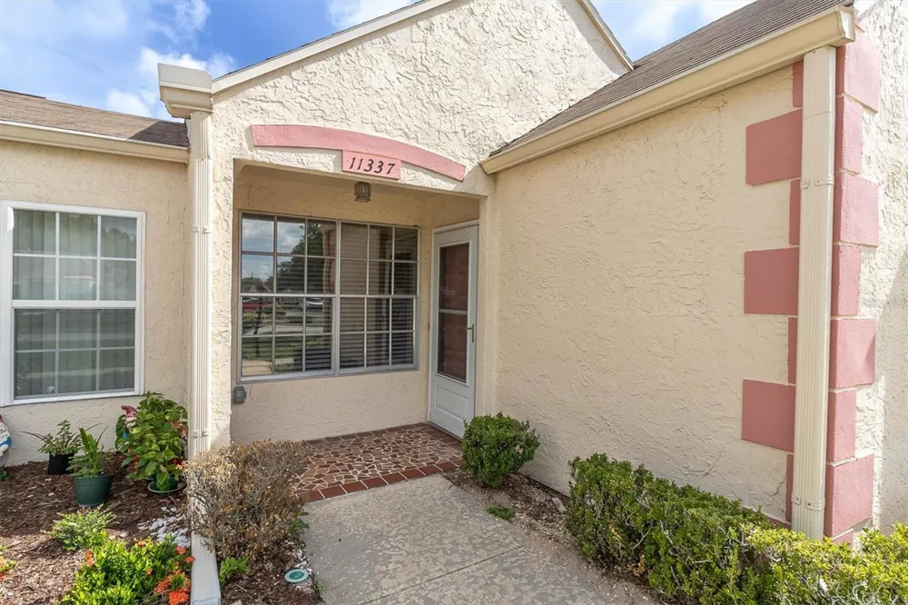 11337 VERSAILLES LANE Port Richey, FL 34668