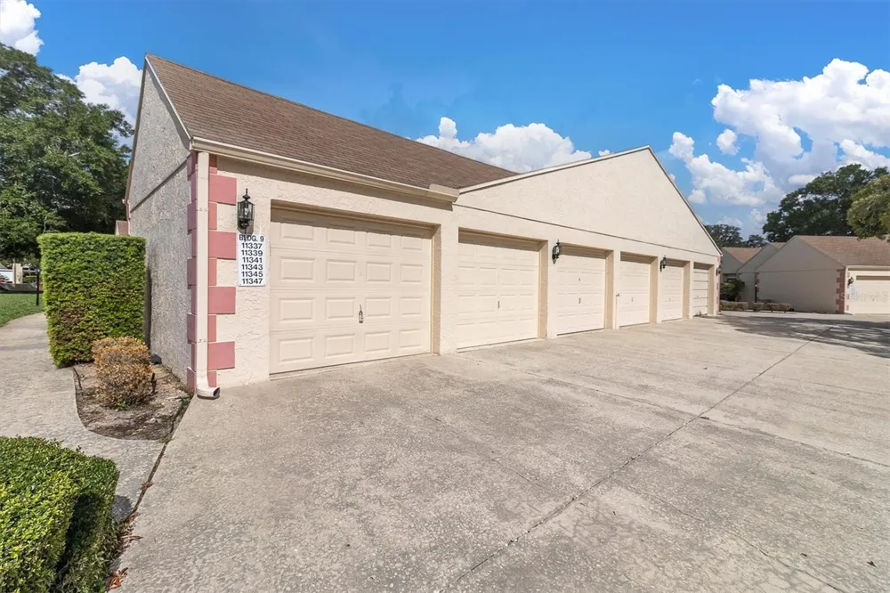 11337 VERSAILLES LANE Port Richey, FL 34668