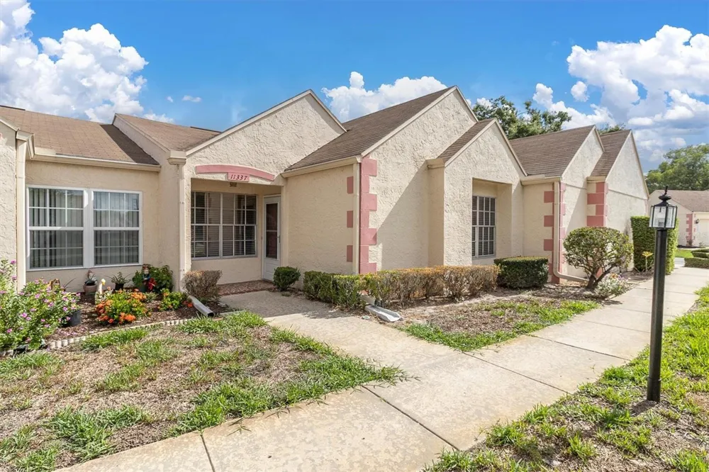 11337 VERSAILLES LANE Port Richey, FL 34668