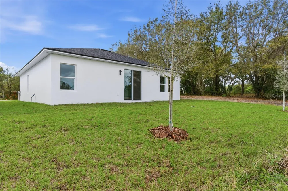 132 11TH AVENUE Osteen, FL 32764