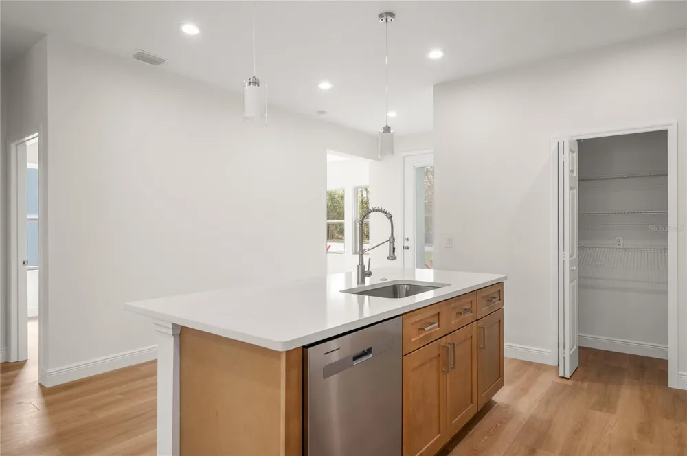 140 11TH AVENUE Osteen, FL 32764