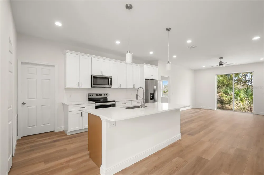 140 11TH AVENUE Osteen, FL 32764