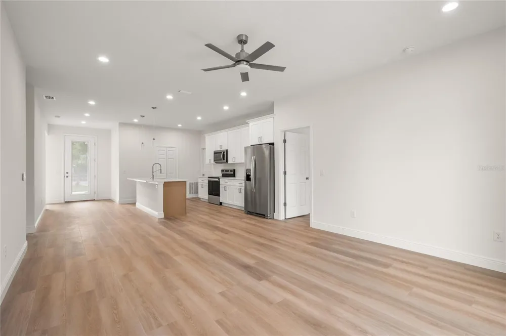 140 11TH AVENUE Osteen, FL 32764