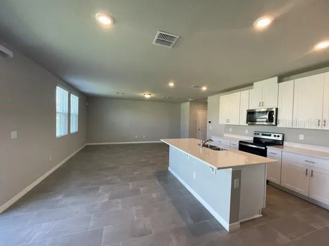 3314 FRESNO PL Zephyrhills, FL 33541