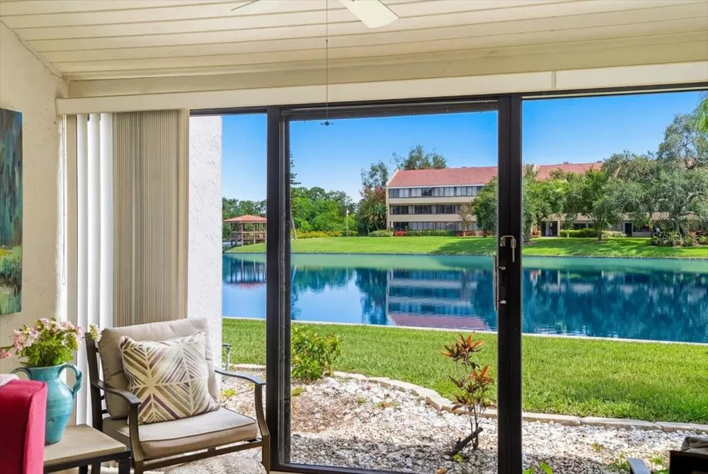 4540 BEE RIDGE ROAD #Villa 1 Sarasota, FL 34233